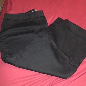 Worthington Black Cuffed Capris Crop Stretch 18